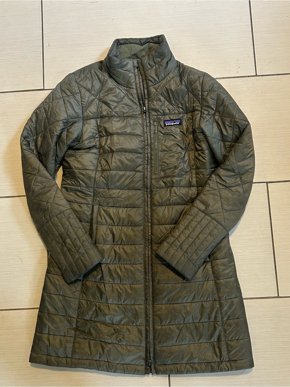 Patagonia Women’s Radalie Full Zip Parka Coat Women’s small - Olive